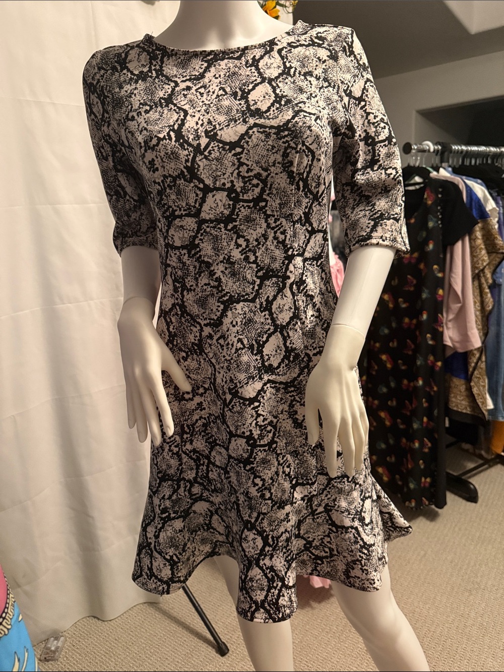Express Black and White Snake-Print Long Sleeve Dress